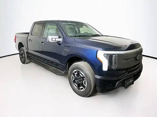 2023 Ford F-150 Lightning XLT AWD photo