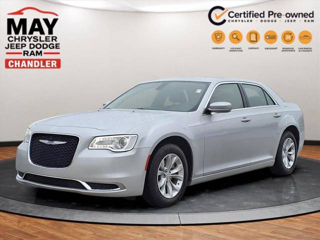 2023 Chrysler 300 Touring RWD photo