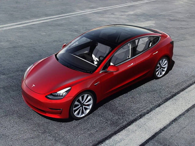 2022 Tesla Model 3 Performance AWD photo