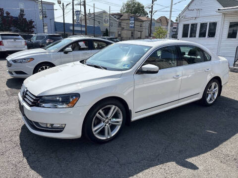 2015 Volkswagen Passat 1.8T SE w/Sunroof & Nav FWD photo