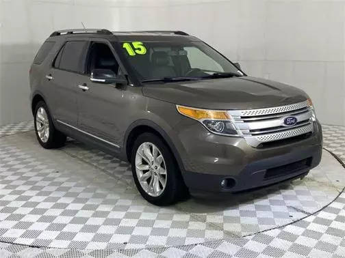 2015 Ford Explorer XLT FWD photo