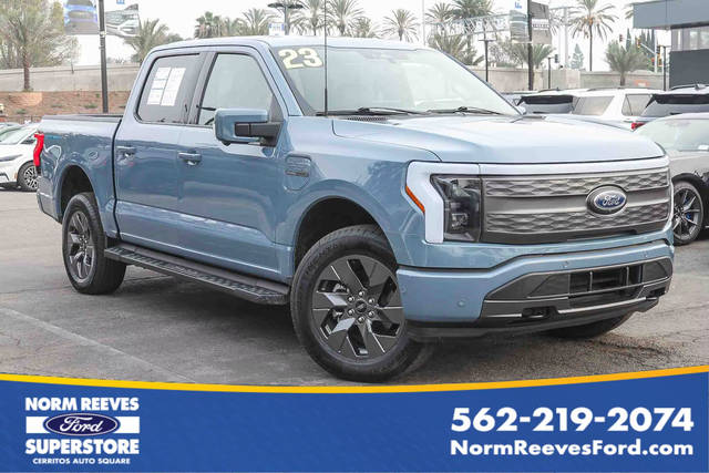2023 Ford F-150 Lightning LARIAT AWD photo