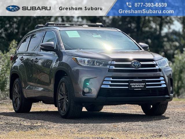 2018 Toyota Highlander Hybrid Limited AWD photo
