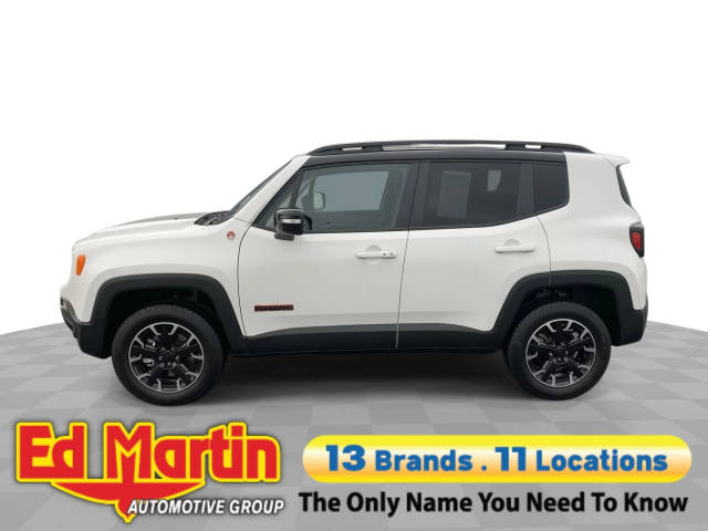 2023 Jeep Renegade Trailhawk 4WD photo