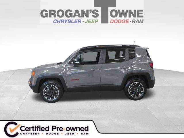 2023 Jeep Renegade Trailhawk 4WD photo