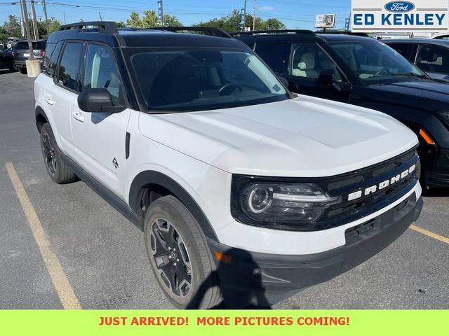 2023 Ford Bronco Sport Outer Banks 4WD photo