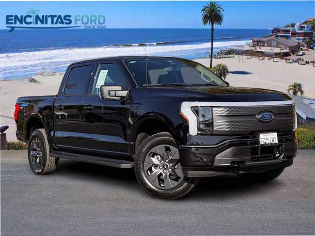 2023 Ford F-150 Lightning XLT AWD photo