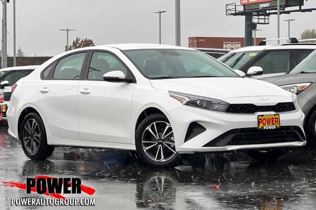 2023 Kia Forte LXS FWD photo