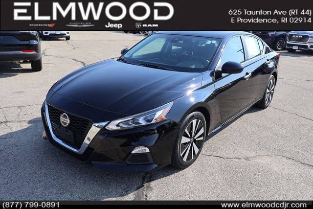 2021 Nissan Altima 2.5 SV FWD photo