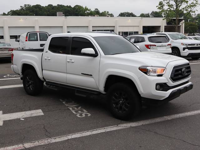2023 Toyota Tacoma SR5 4WD photo