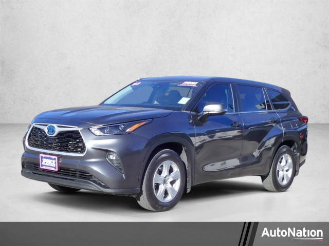 2023 Toyota Highlander Hybrid LE FWD photo