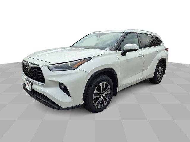 2021 Toyota Highlander XLE AWD photo