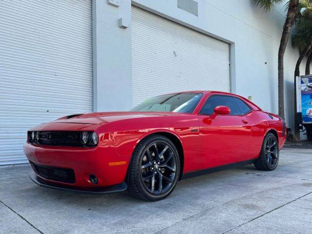 2023 Dodge Challenger R/T RWD photo
