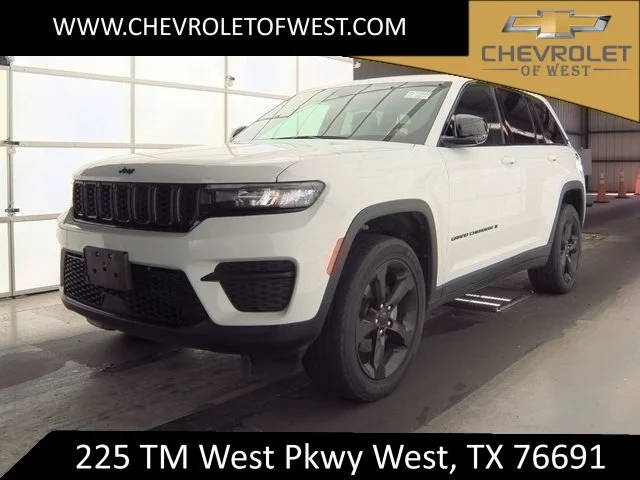 2022 Jeep Grand Cherokee Altitude RWD photo