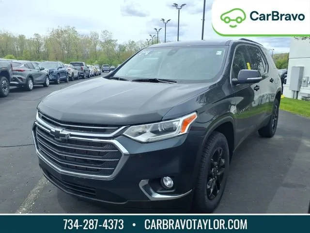 2021 Chevrolet Traverse LT Cloth FWD photo