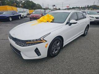 2022 Kia K5 LXS FWD photo