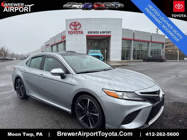 2020 Toyota Camry XSE FWD photo