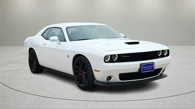 2023 Dodge Challenger R/T Scat Pack RWD photo