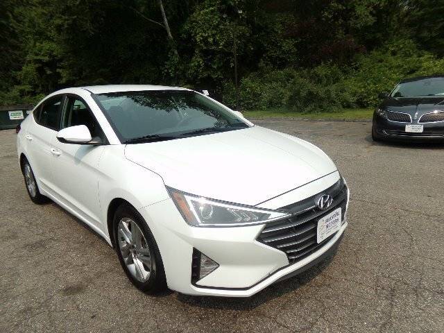 2020 Hyundai Elantra SEL FWD photo