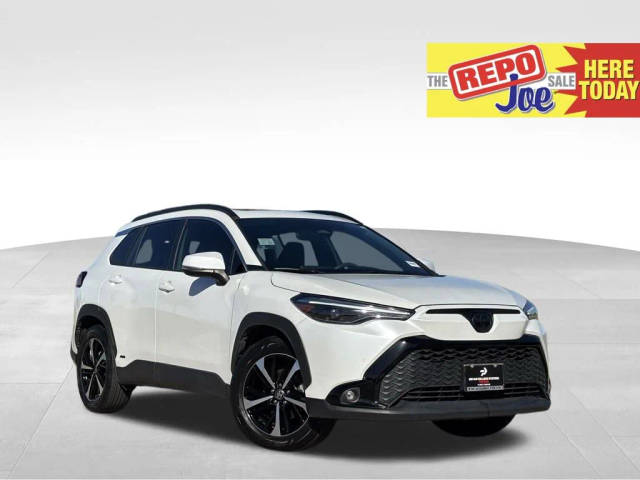 2023 Toyota Corolla Cross Hybrid XSE AWD photo