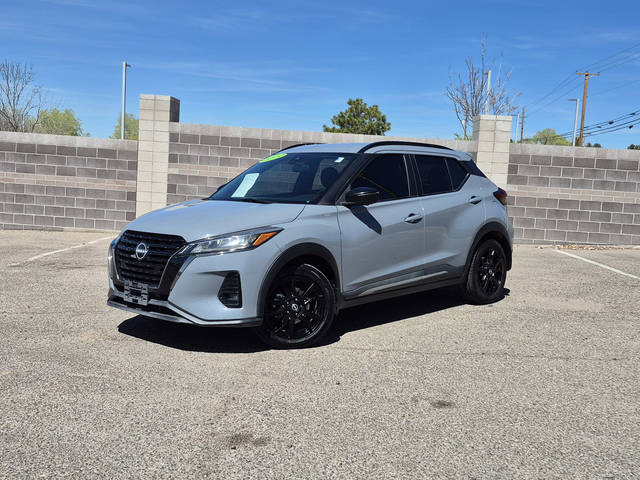 2022 Nissan Kicks SR FWD photo