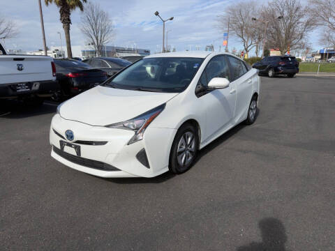2018 Toyota Prius Two FWD photo