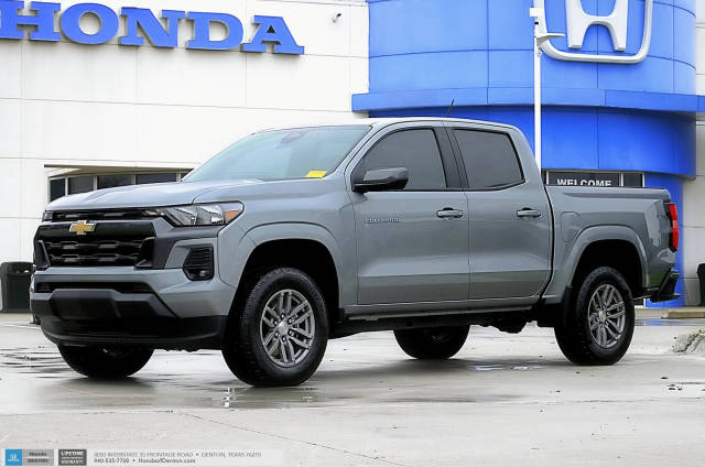 2023 Chevrolet Colorado 2WD LT RWD photo