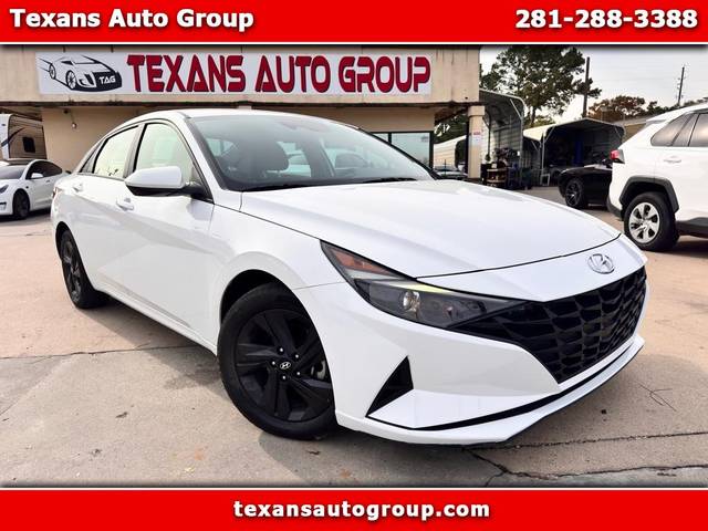 2023 Hyundai Elantra SEL FWD photo