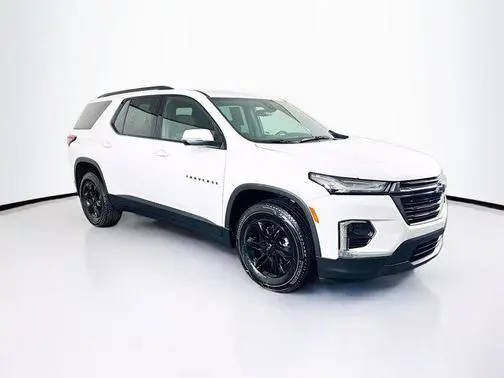 2023 Chevrolet Traverse LT Cloth FWD photo