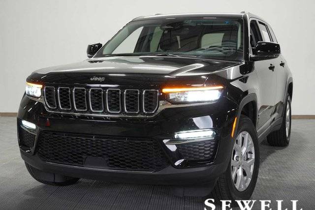 2023 Jeep Grand Cherokee Limited RWD photo
