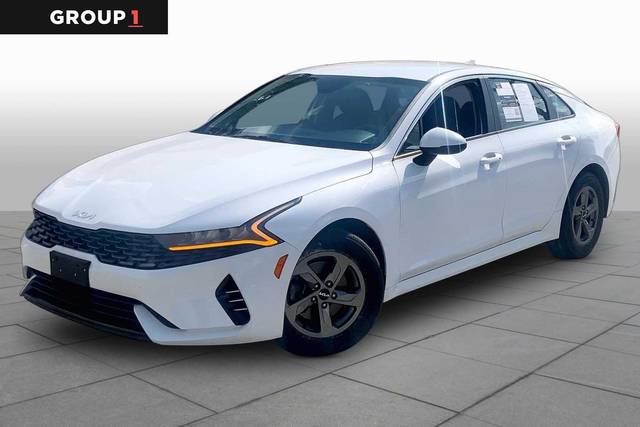 2022 Kia K5 LXS FWD photo