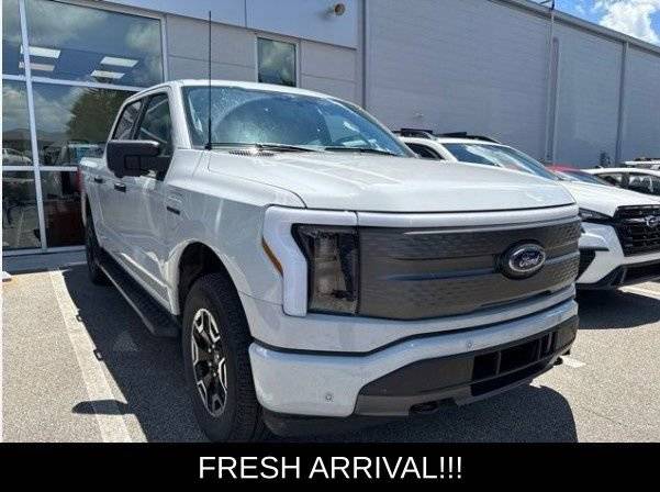 2023 Ford F-150 Lightning XLT AWD photo