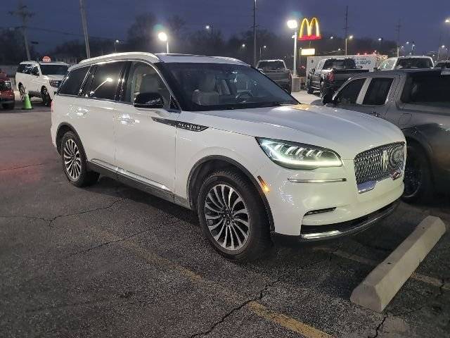 2023 Lincoln Aviator Standard AWD photo