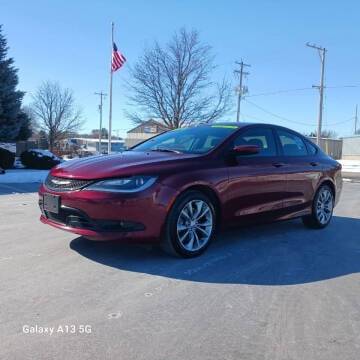 2015 Chrysler 200 S FWD photo