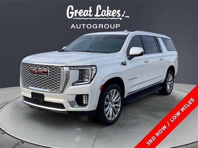 2023 GMC Yukon XL Denali 4WD photo