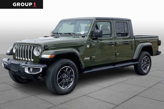 2021 Jeep Gladiator Overland 4WD photo