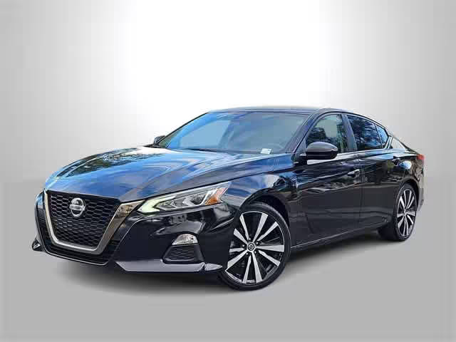 2022 Nissan Altima 2.5 SR FWD photo