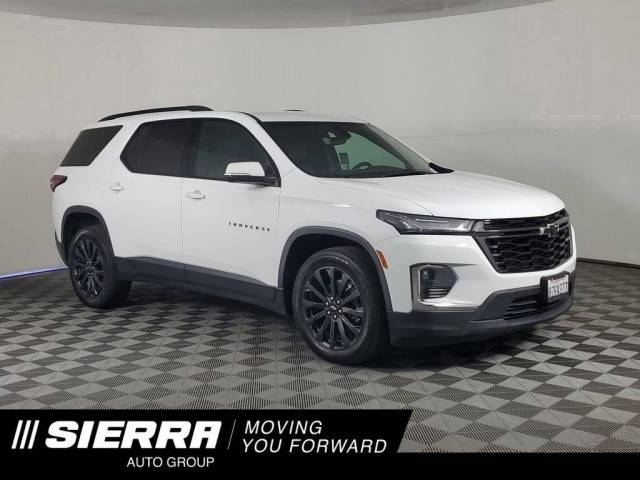 2022 Chevrolet Traverse RS FWD photo