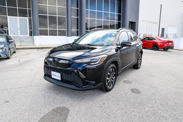 2023 Toyota Corolla Cross Hybrid SE AWD photo