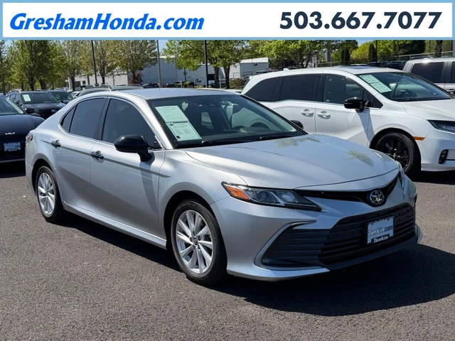 2022 Toyota Camry LE FWD photo