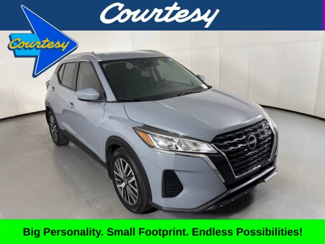 2022 Nissan Kicks SV FWD photo