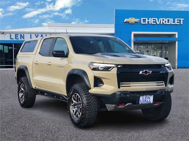 2023 Chevrolet Colorado 4WD ZR2 4WD photo