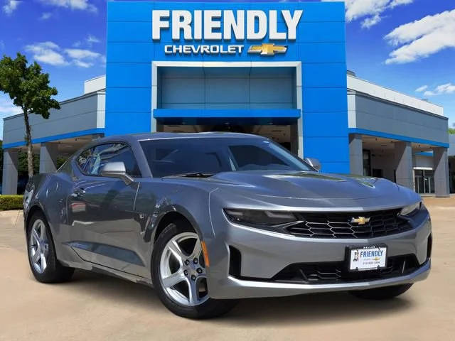 2023 Chevrolet Camaro 2LT RWD photo