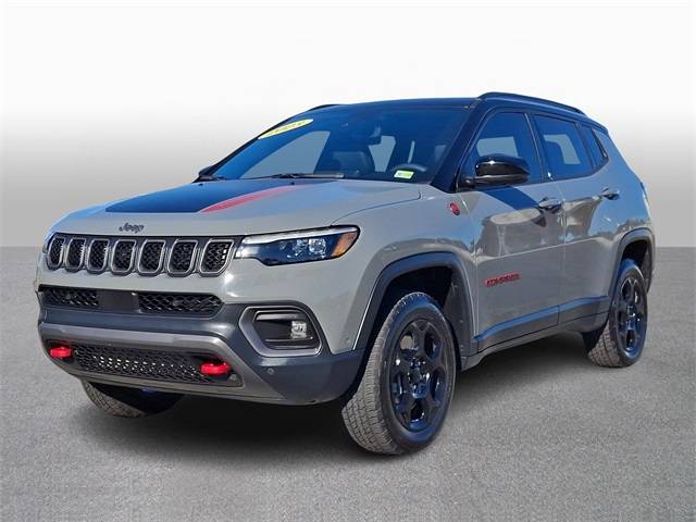 2023 Jeep Compass Trailhawk 4WD photo