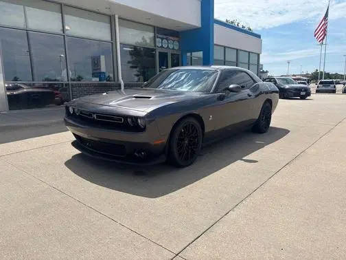 2015 Dodge Challenger R/T Scat Pack RWD photo