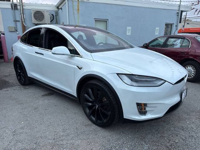 2020 Tesla Model X Long Range AWD photo