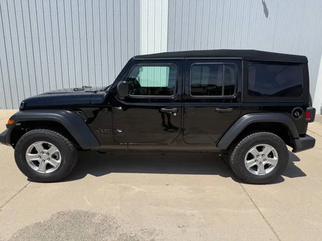 2021 Jeep Wrangler Unlimited Unlimited Sport S 4WD photo