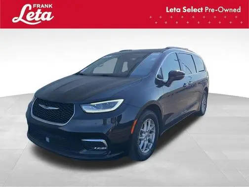 2022 Chrysler Pacifica Minivan Touring L FWD photo