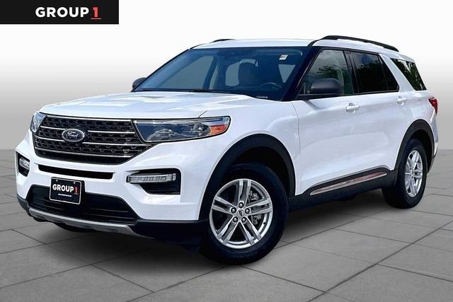 2022 Ford Explorer XLT RWD photo