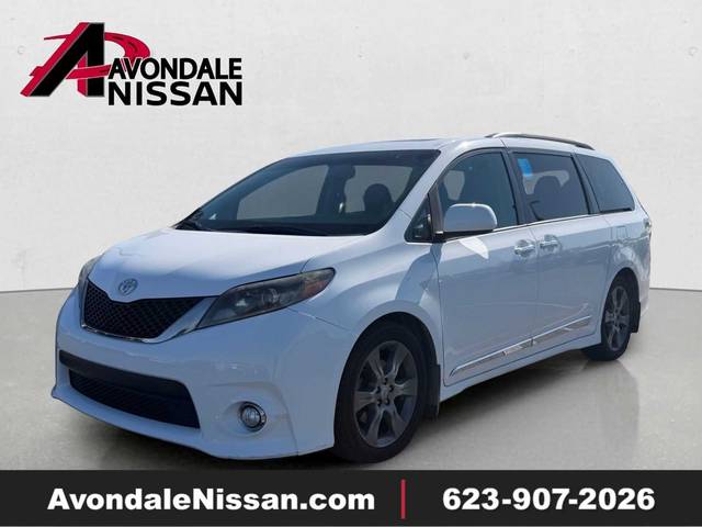 2015 Toyota Sienna SE Premium FWD photo